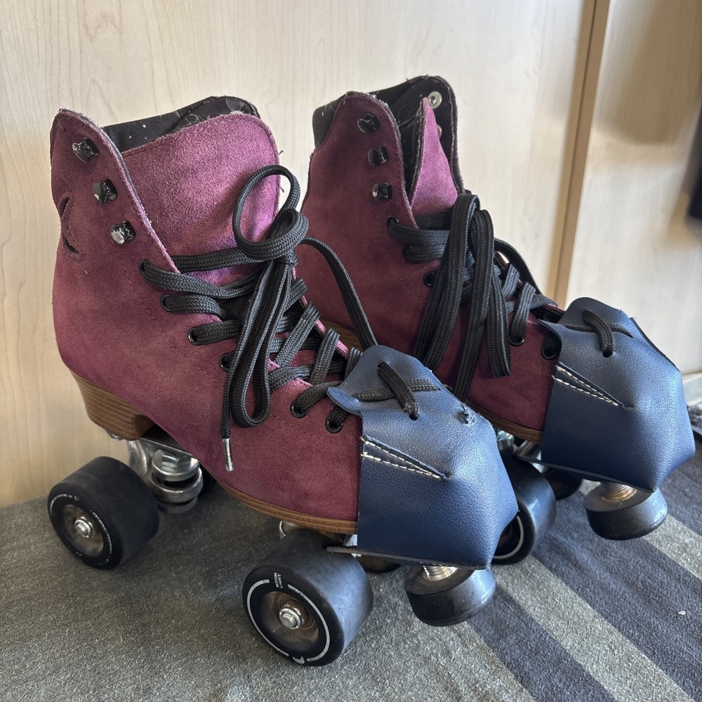 Moonlight Rollers Moon Boot Quad Roller Skates, A… - image 1